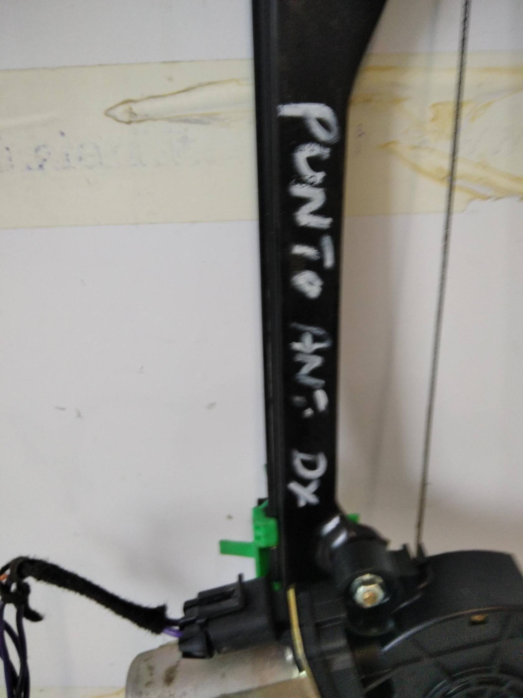 Alzacristallo porta ant. dx.